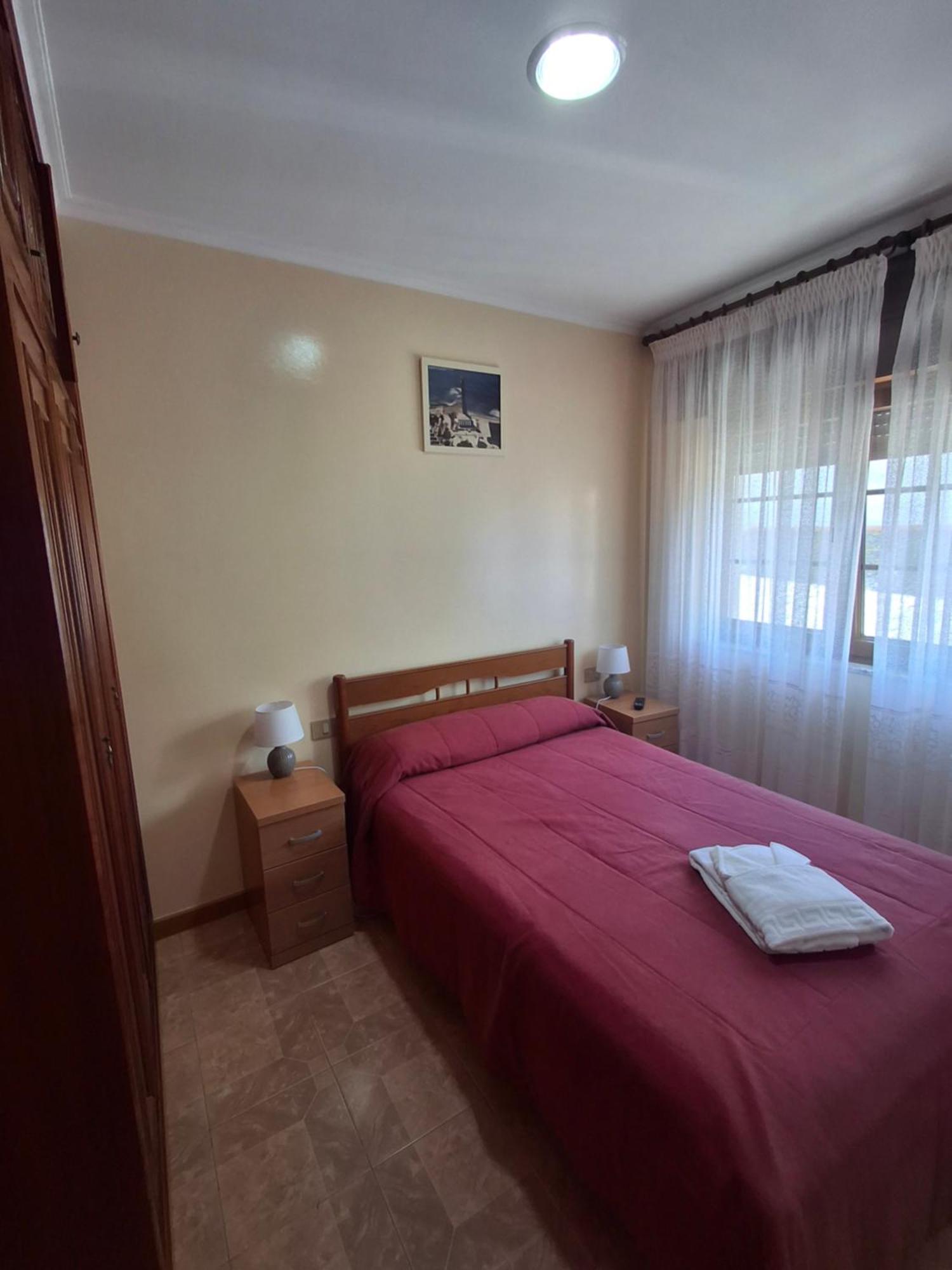 Hostal La Marina Porto do Barqueiro Экстерьер фото